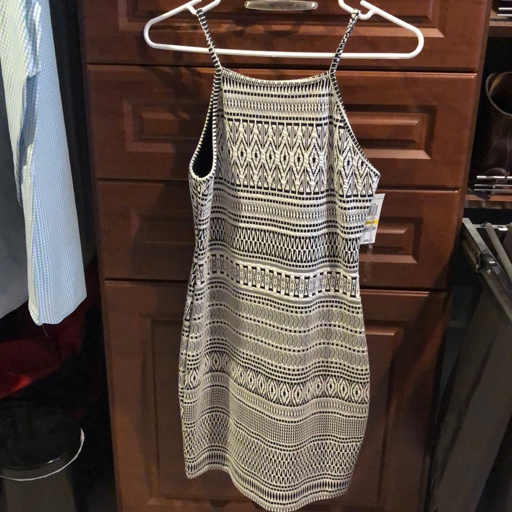 Black and white pattern bodycon dress
